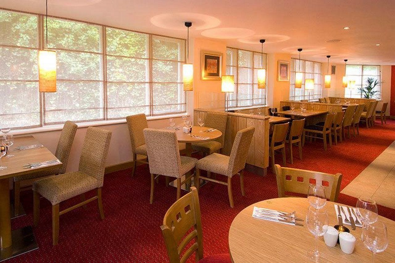 Comfort Inn Kensington London Exterior photo