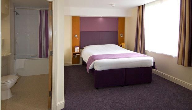 Comfort Inn Kensington London Exterior photo